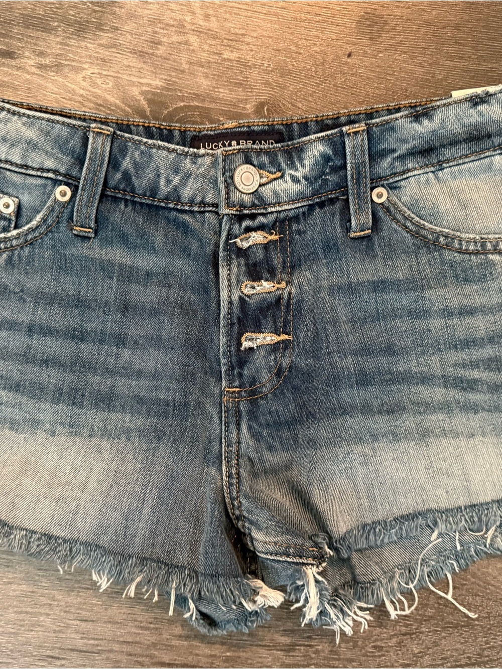 Lucky Brand Distressed Denim Cutoff Shorts - The Cut Off size 6/28 NWT